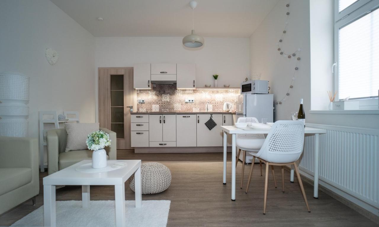 Apartmanovy Dum Sklipek Trutnov Extérieur photo